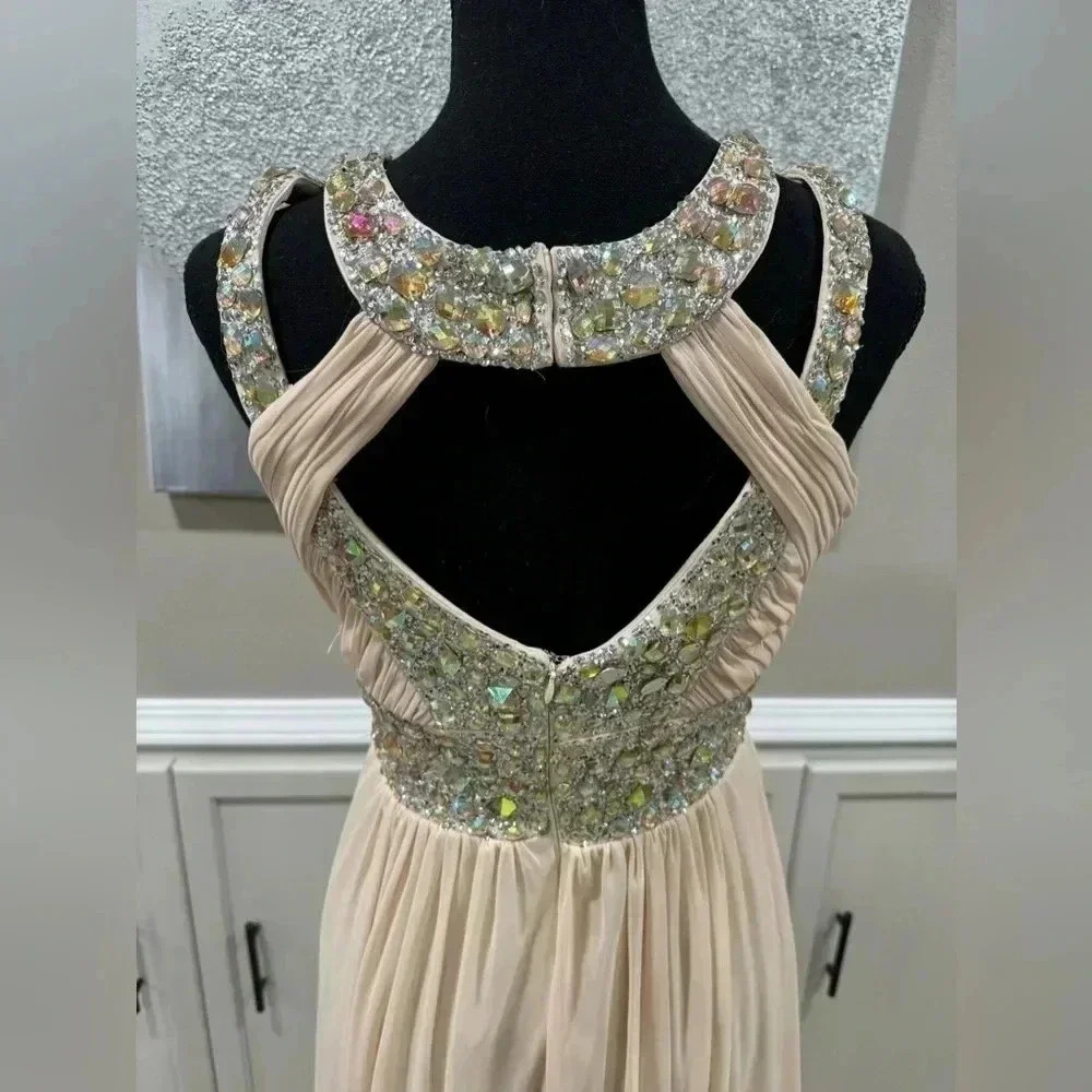 Betsey & Adam Beautiful Sparkled Neutral Colored Dress - Picture 10 of 11